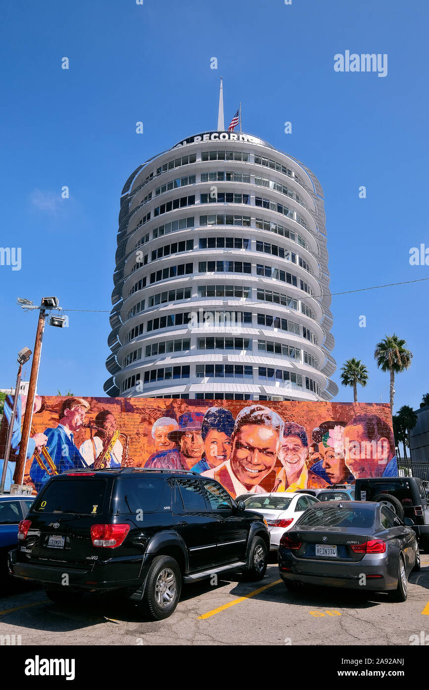 C8 Alamy Com Comp 2a92anj Wall Painting With Mu