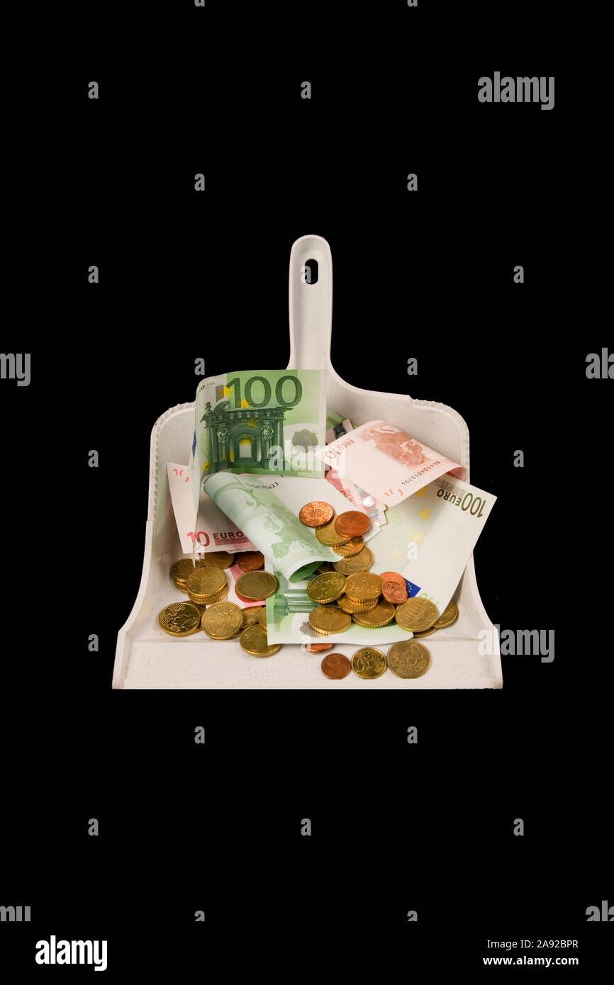 Euro Geld in einer Kehrschaufel, Münzen und Banknoten, Stock Photo