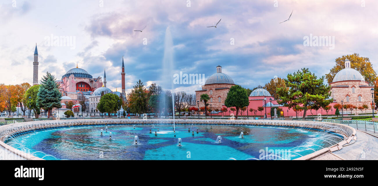 Sultan ahmet square hi-res stock photography and images - Alamy