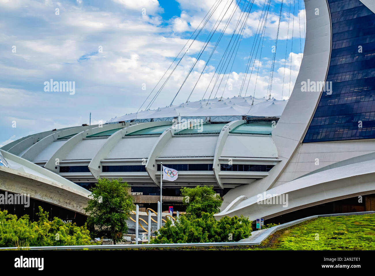 Montreal Olympic Stadium Montreal Quebec Canada Stock Photo Alamy montreal-olympic-stadium-montreal-quebec-canada-stock-photo-alamy