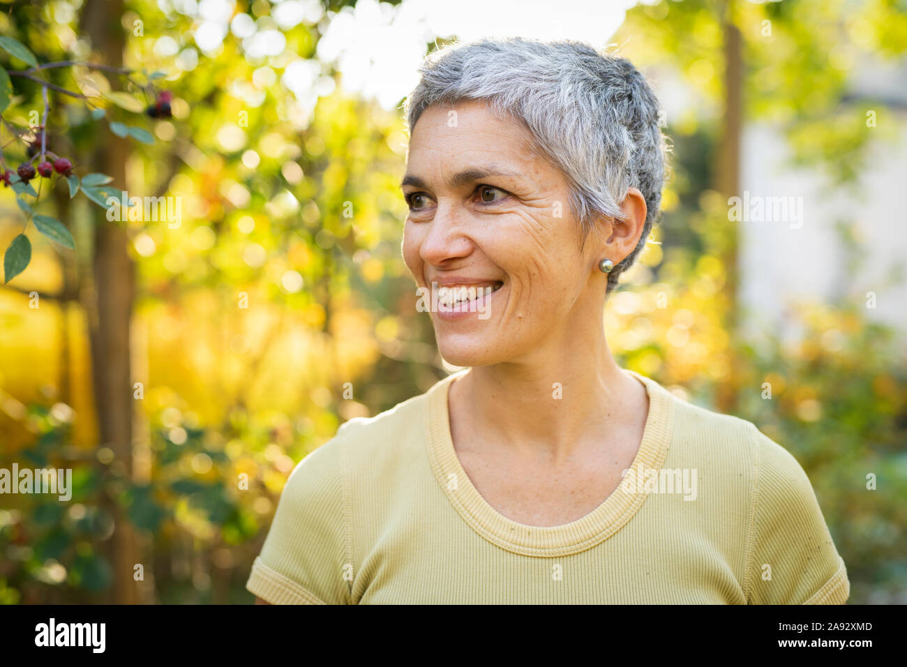 Grey haired women hi-res stock photography and images - Alamy
