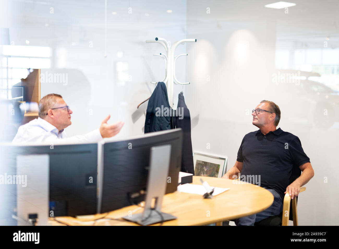 Men in office Stock Photo - Alamy
