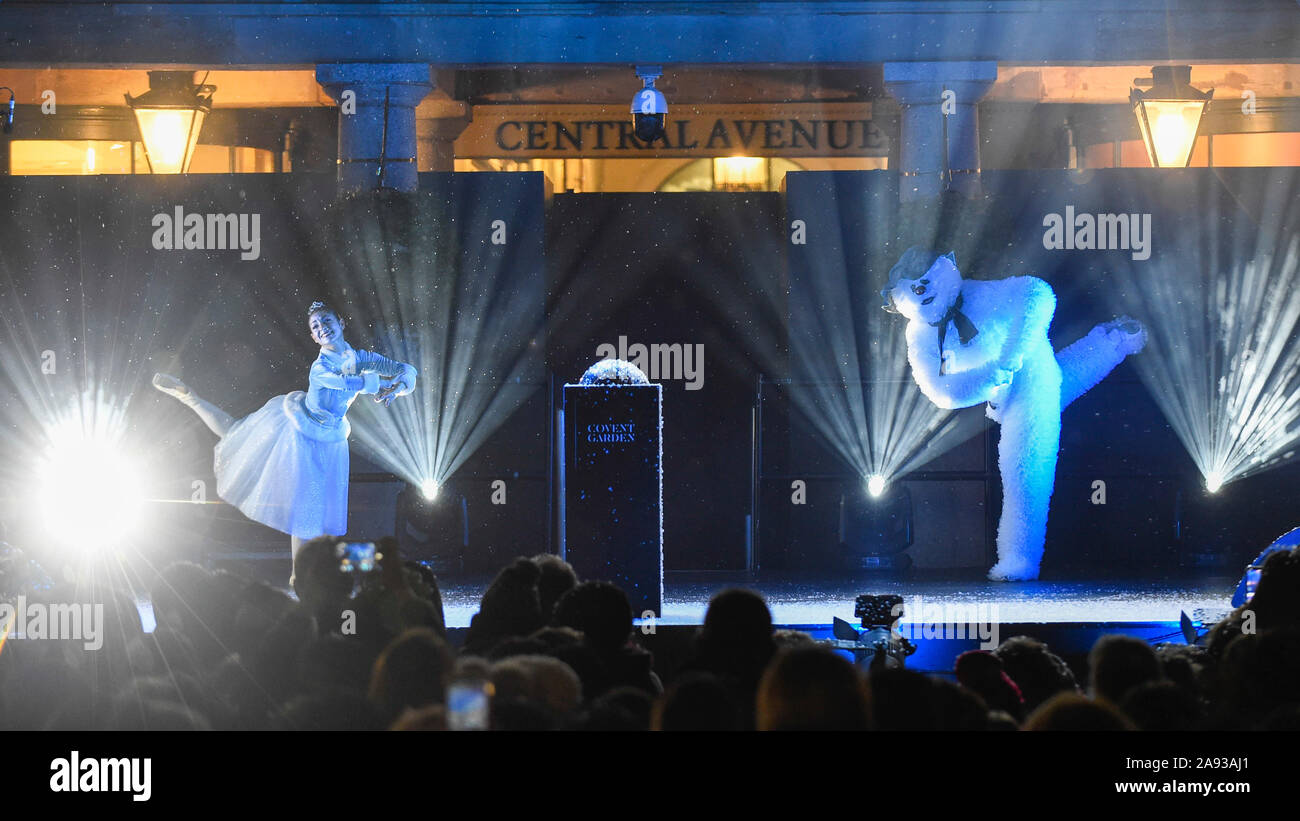 Raymond briggs snowman hires stock photography and images Alamy