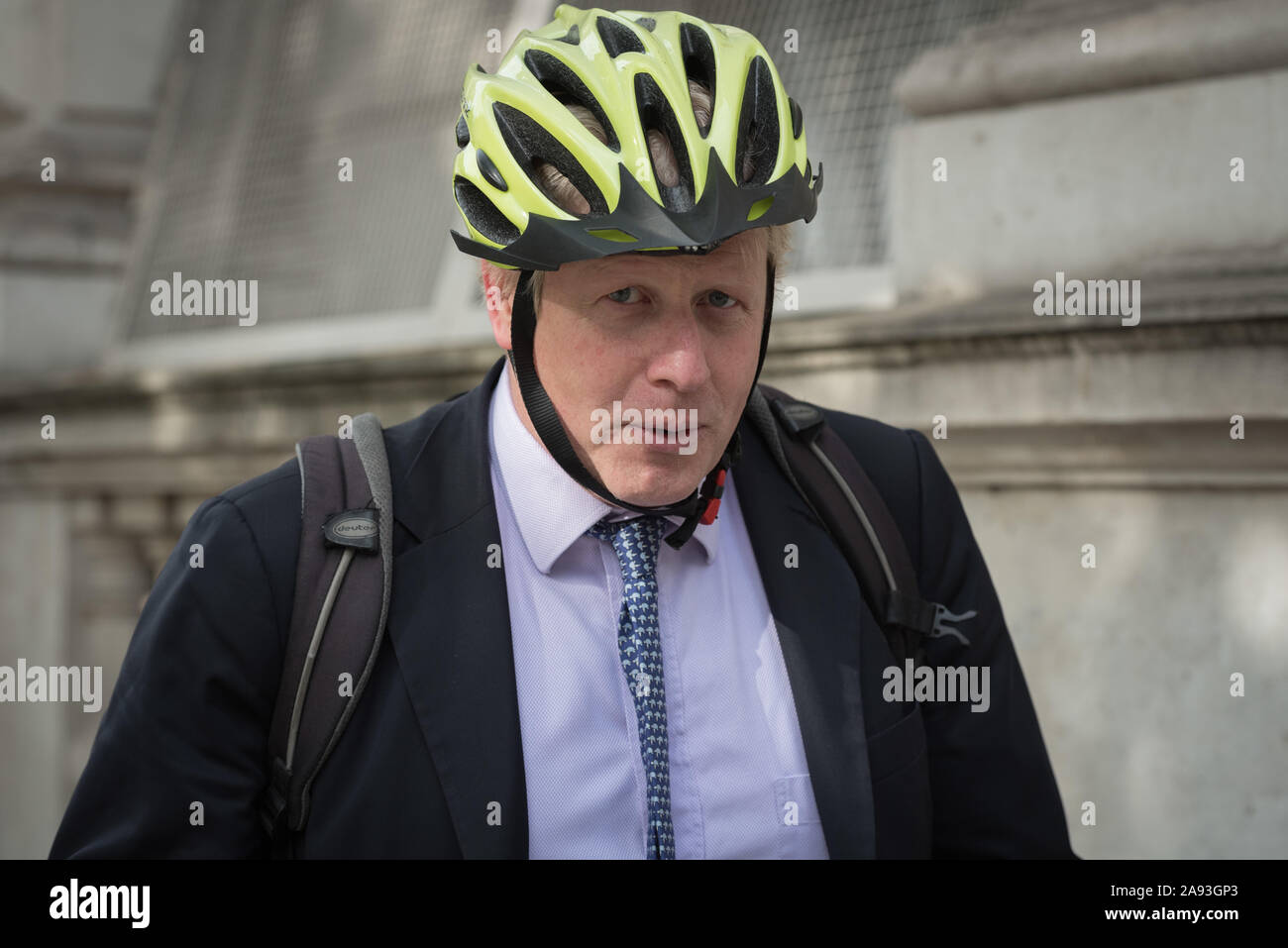 Downing Street, London, UK. 16th June 2015. Government ministers arrive at Downing Street for their weekly Cabinet meeting. Pictured: Boris Johnson. Stock Photo
