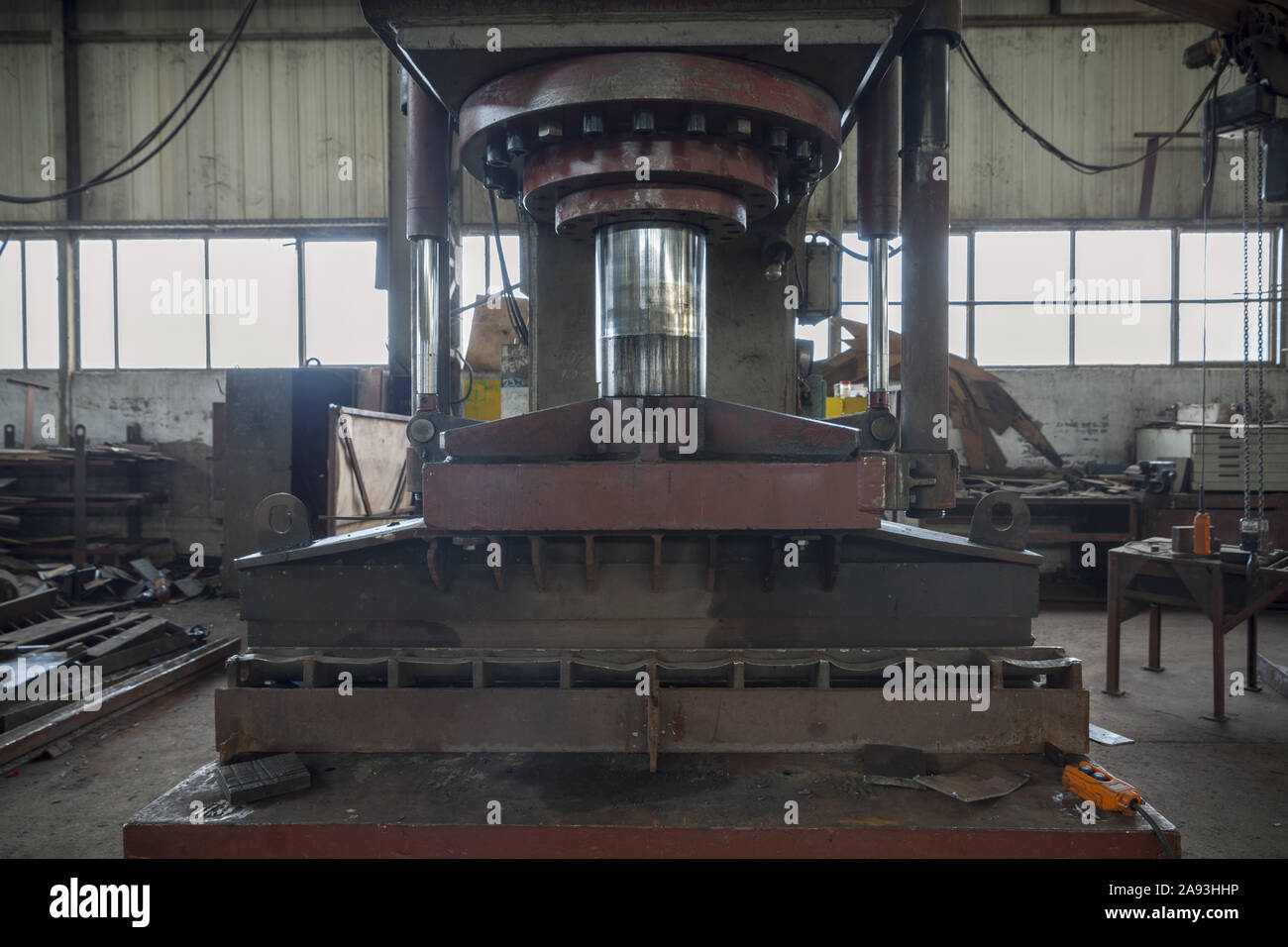 large hydraulic press for metal, very old Stock Photo Alamy
