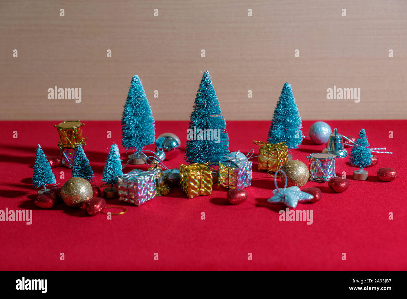 Fake trees for christmas hi-res stock photography and images - Alamy