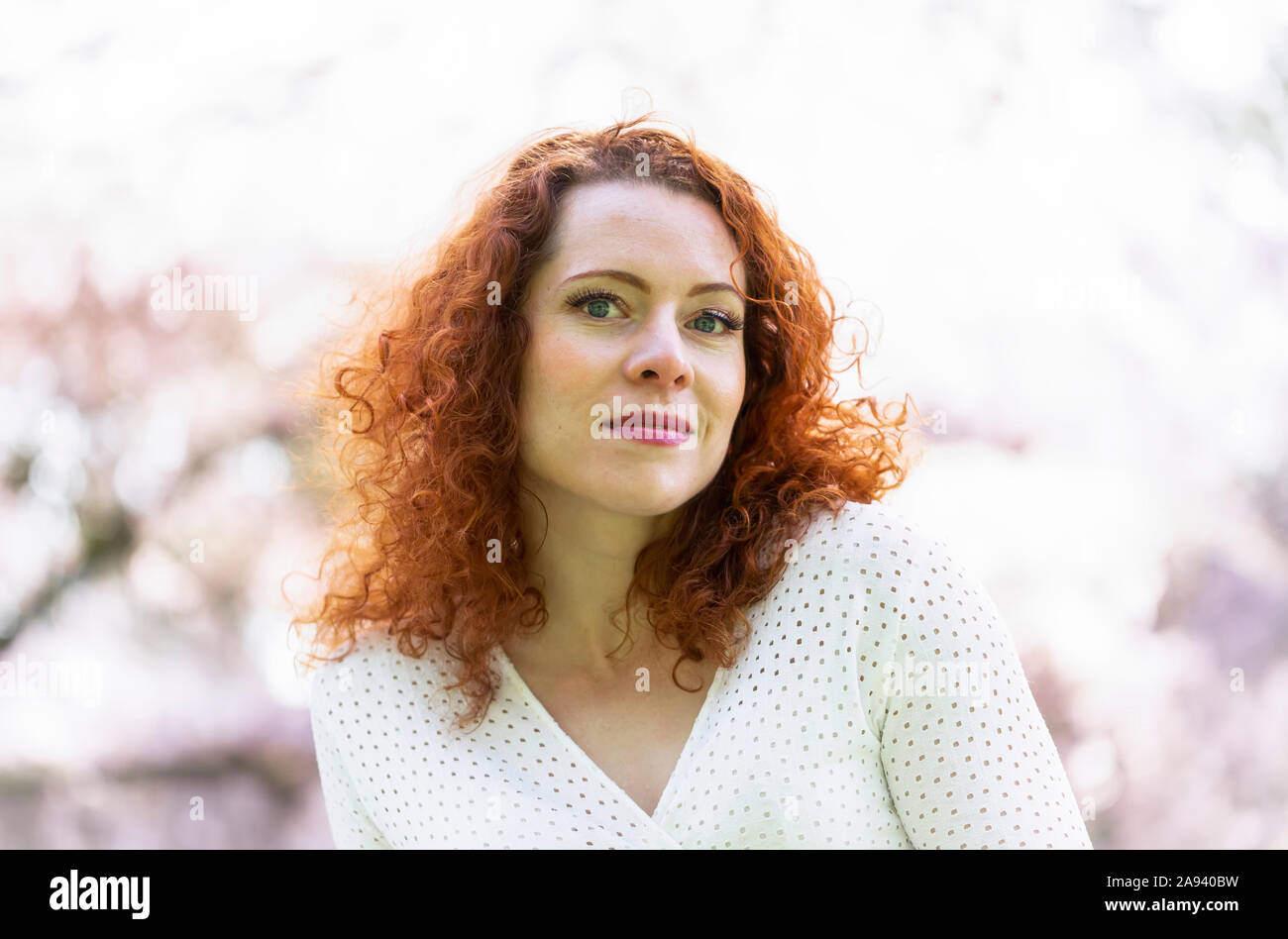 Portrait red hair women hi-res stock photography and images - Alamy