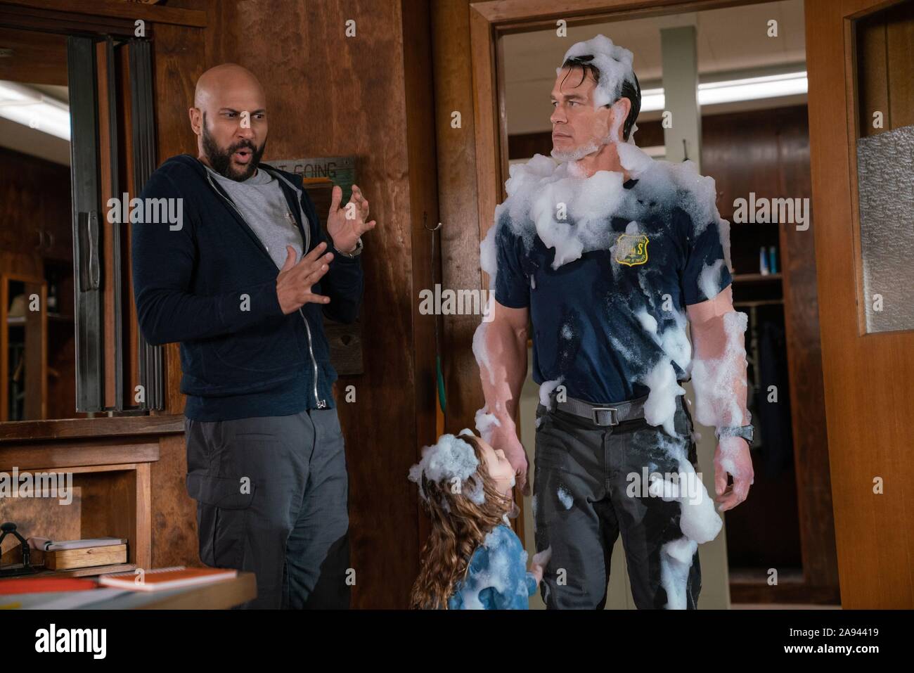 PLAYING WITH FIRE, from left: Keegan-Michael Key, Finley Rose Slater ...