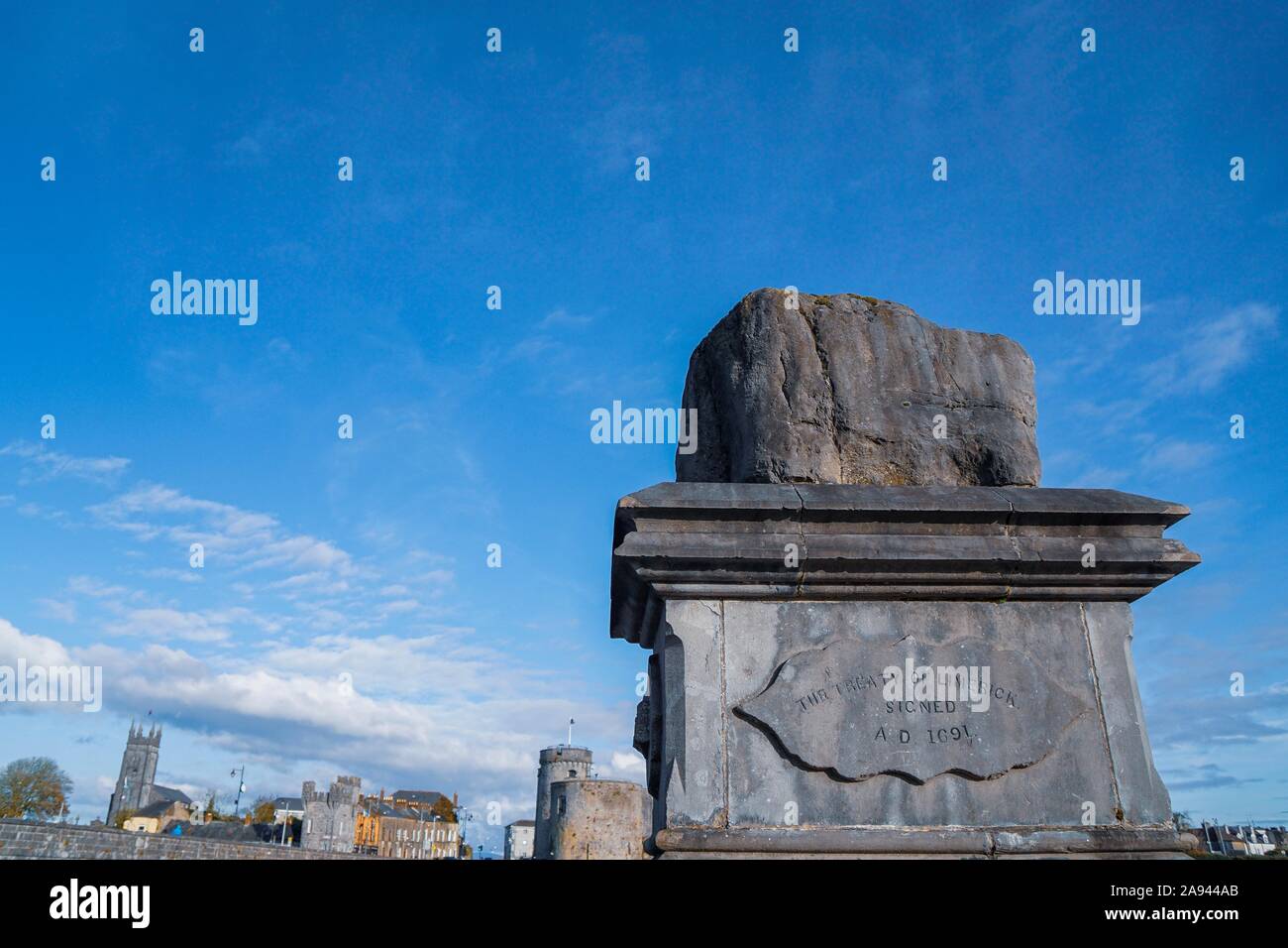 The Treaty Stone, Limerick, Ireland Stock Photo Alamy