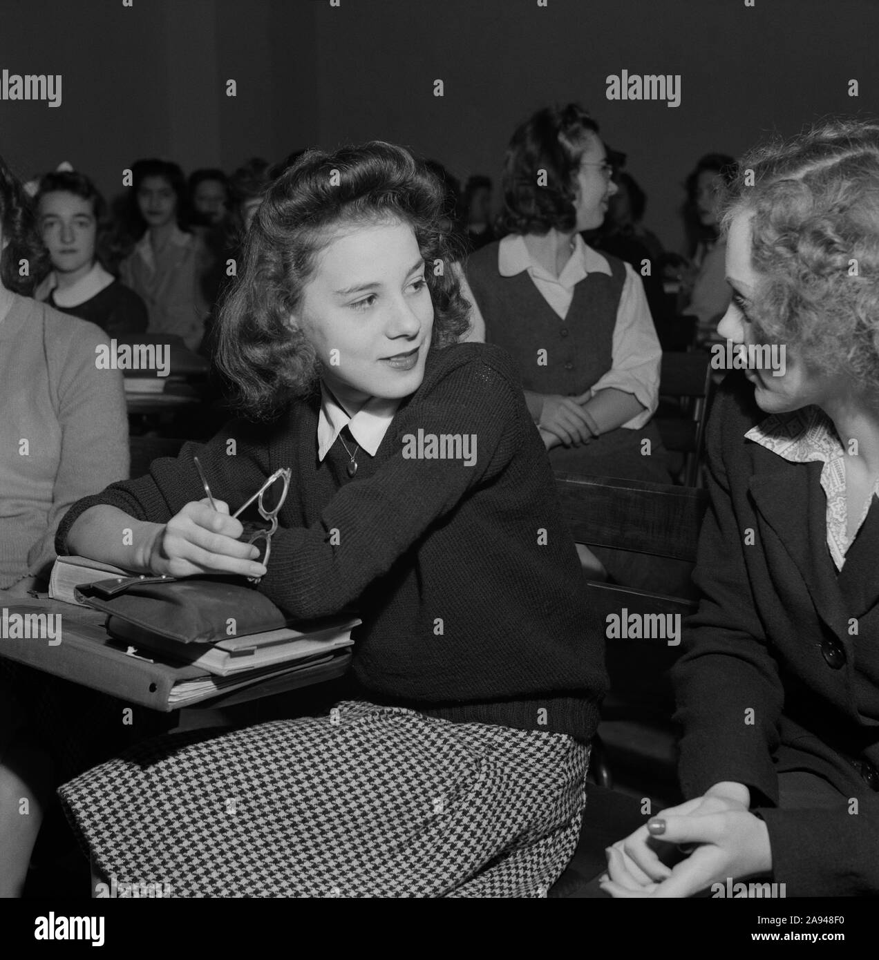 Female Students in Classroom Woodrow Wilson High School, Washington, D.C., USA, Esther Bubley for U.S. Office of War Information, October 1943 Stock Photo