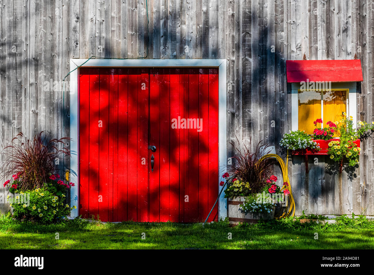 Colourful wooden doors hires stock photography and images Alamy