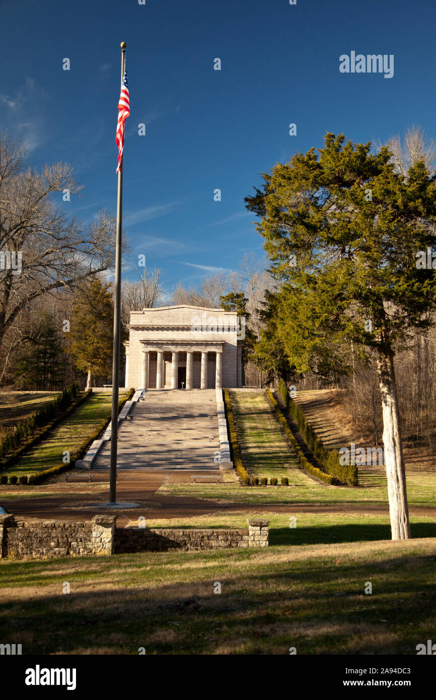 The monument building housing the Abraham Lincoln birth cabin at the