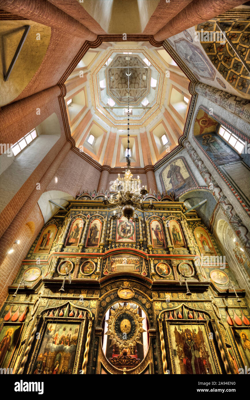 St Basil's Cathedral, interior view of altar and dome; Moscow, Russia Stock Photo