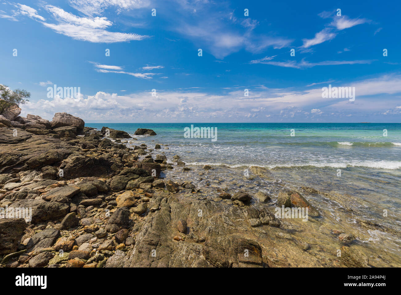 Summer background with beautiful landscape view from Laem Kut, Ao Kiu ...