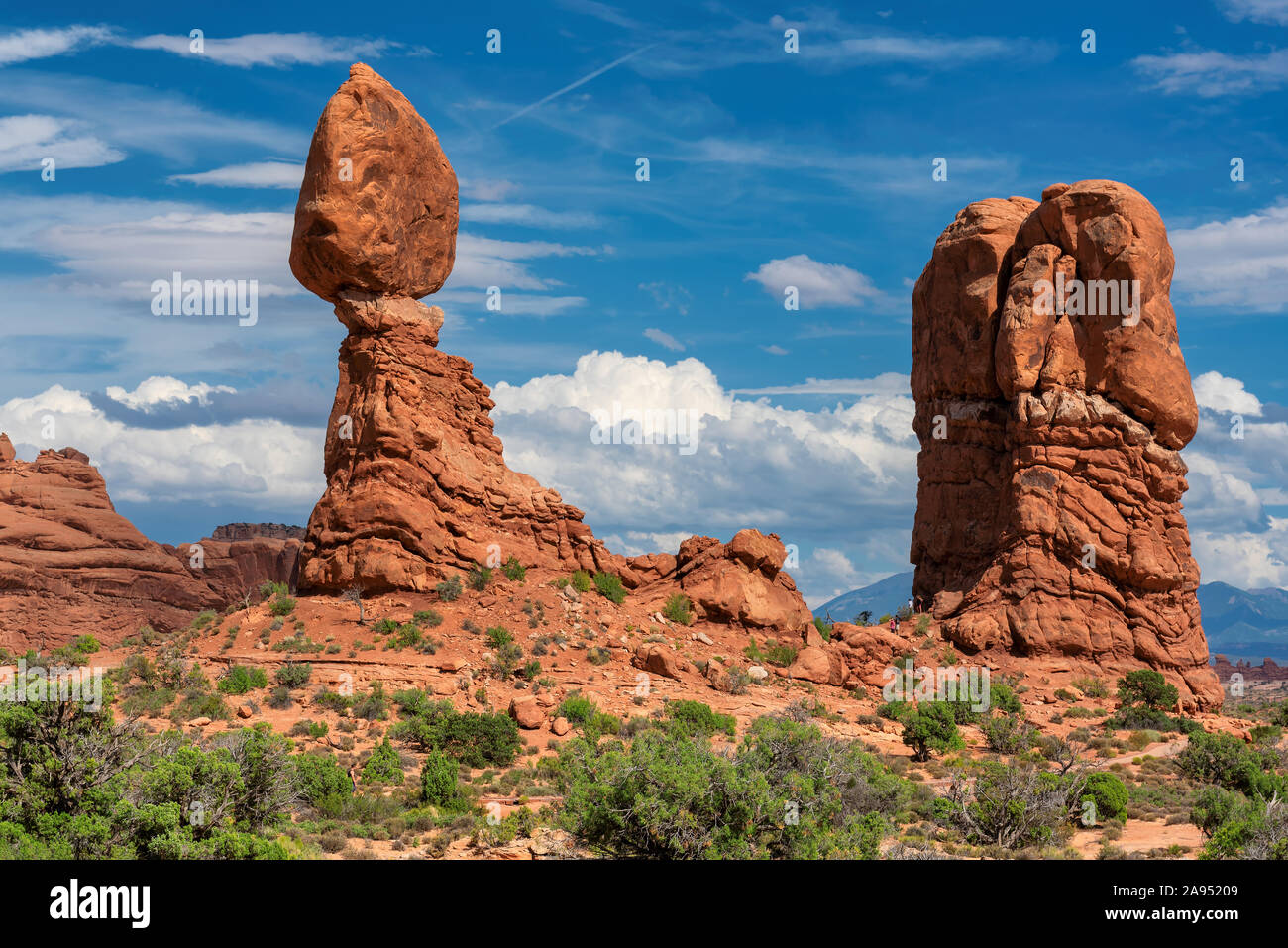 Balanced Rock, Arches National Park, Moab, Utah, USA Stock Photo