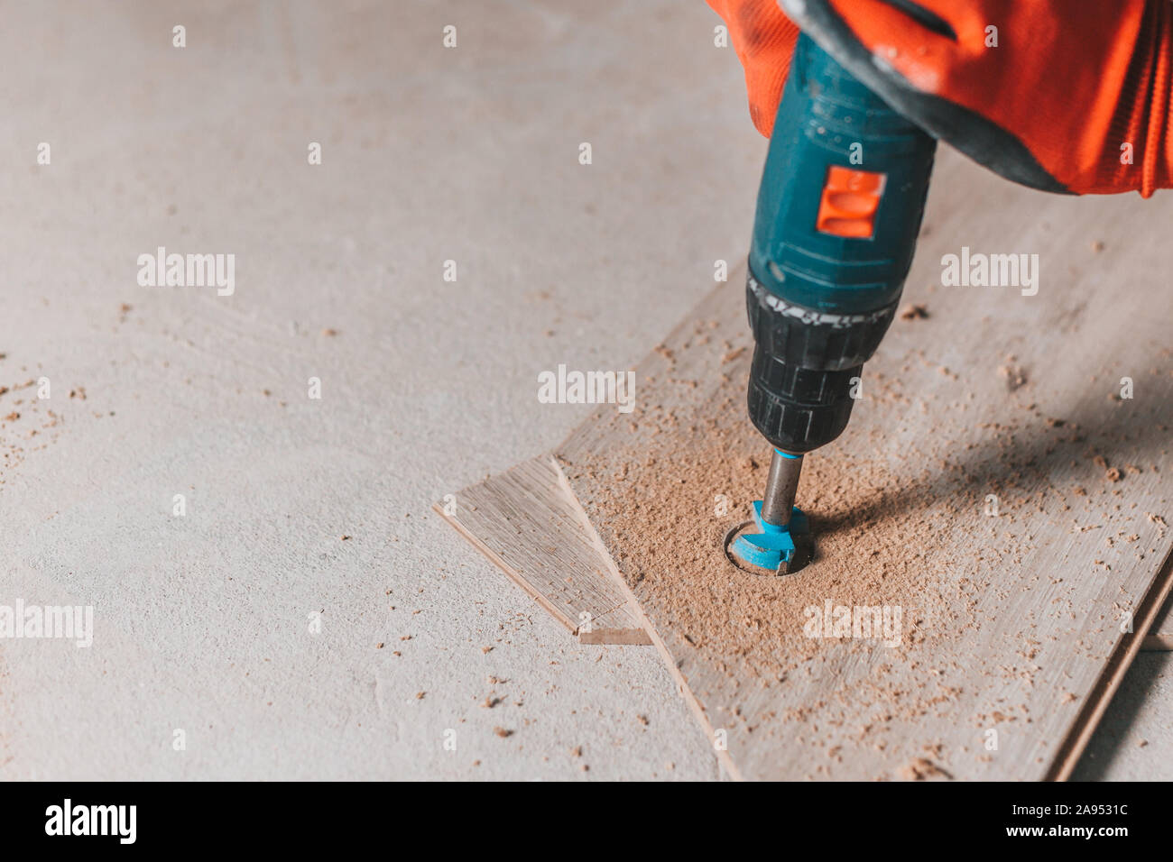 How to cut laminate around a heating pipe floor work floating floor