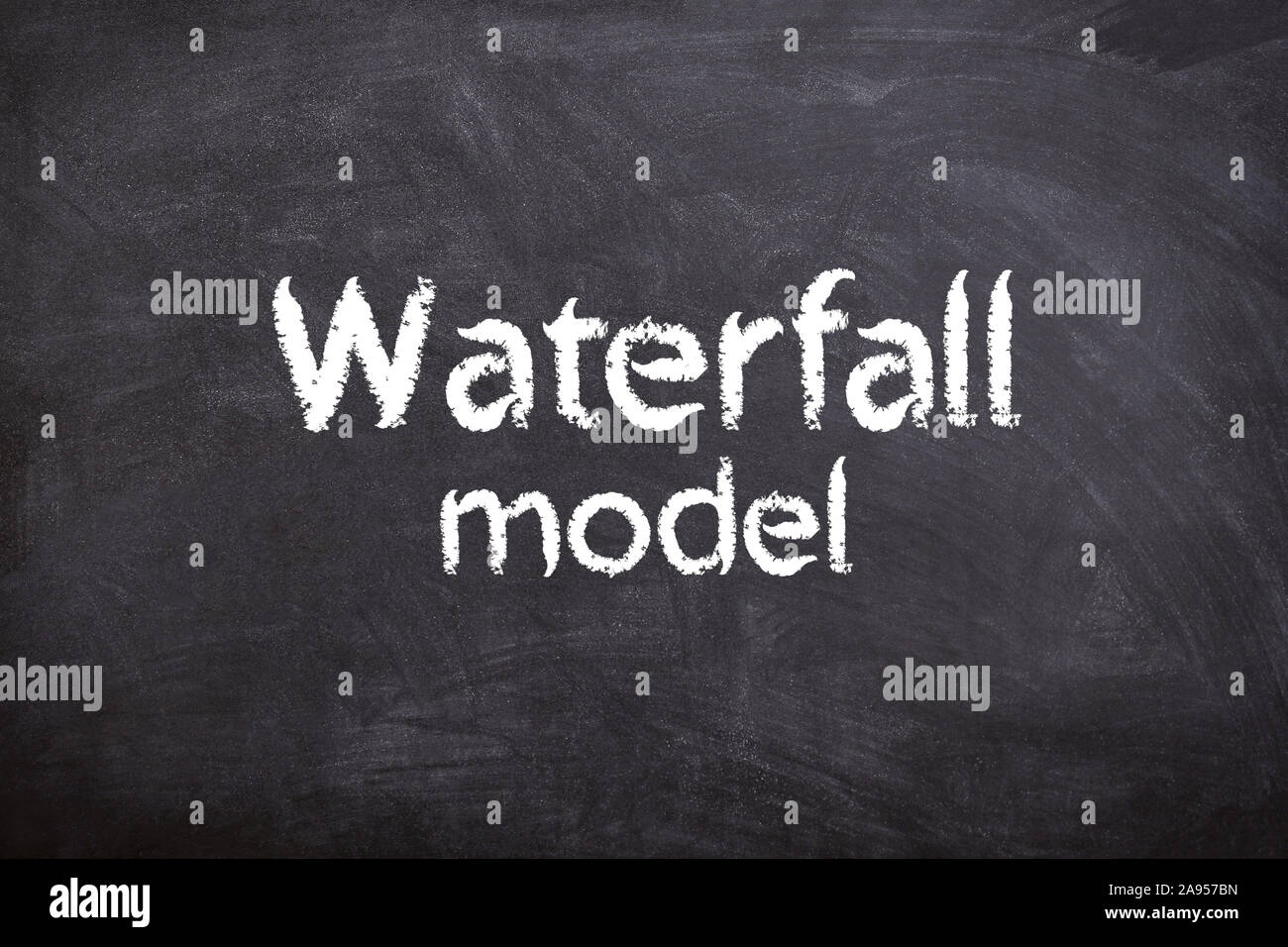 Waterfall model - Schrift/Font- Kreide/chalk -Tafel/board Stock Photo