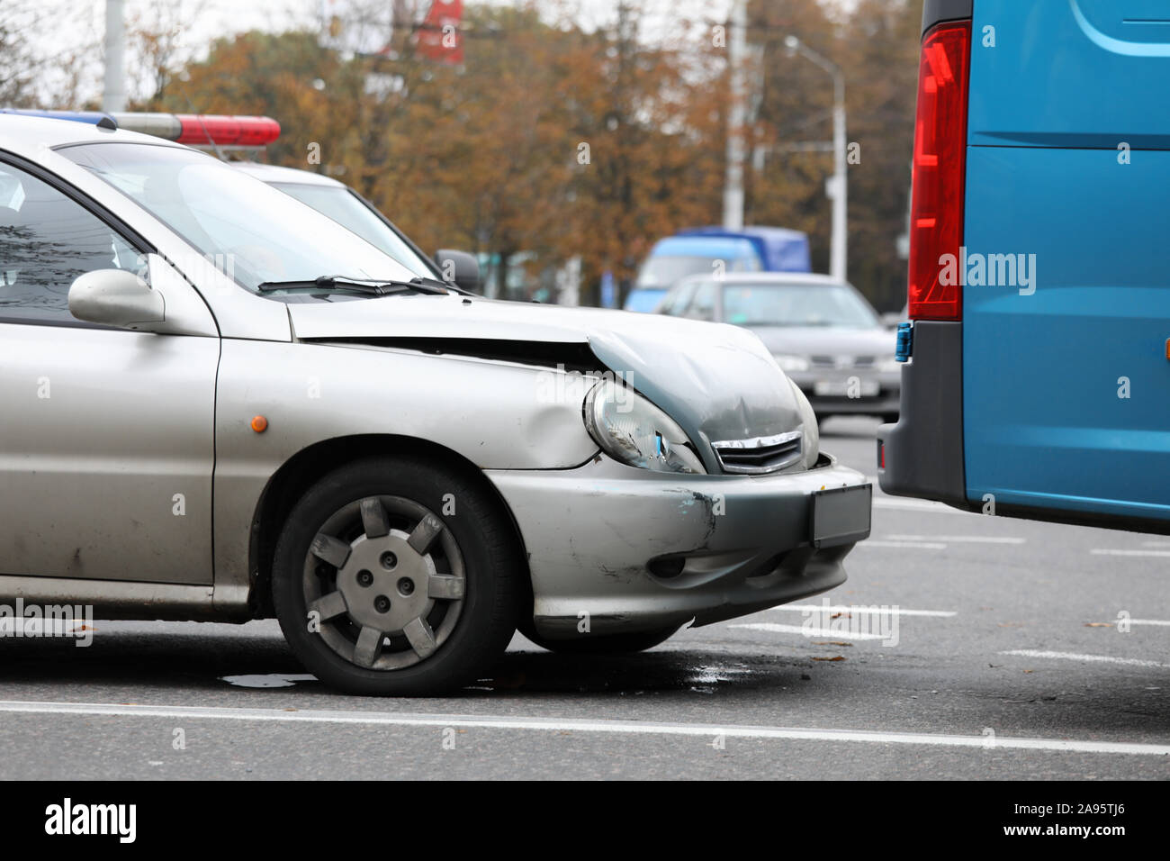 Car crash and police Stock Photo - Alamy