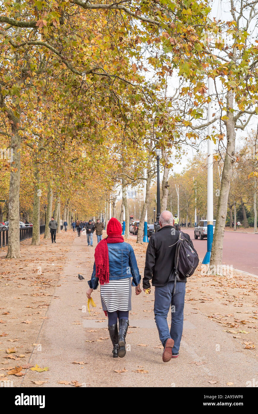 Couple walking from behind hi-res stock photography and images - Alamy