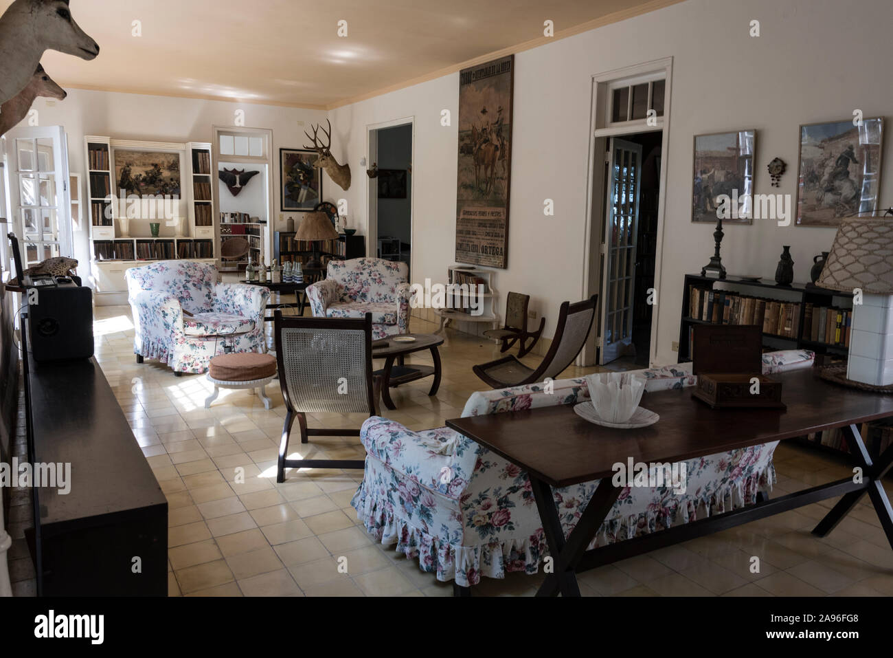 the-living-room-or-lounge-at-american-author-ernest-hemingway-s-home