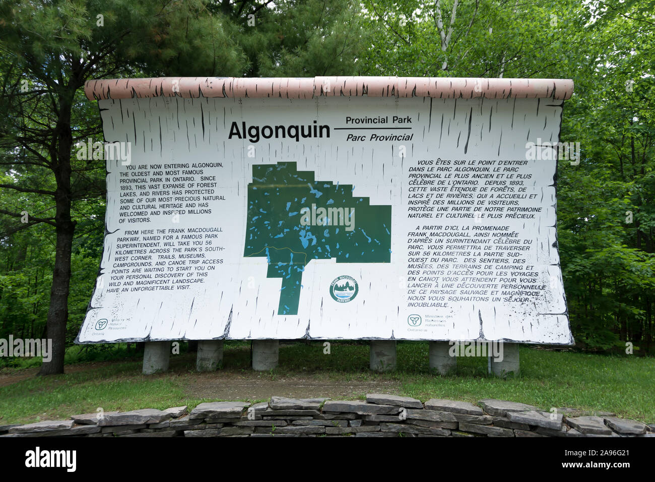 Canada Ontario sign at the entrance of the Algonquin Park Stock Photo