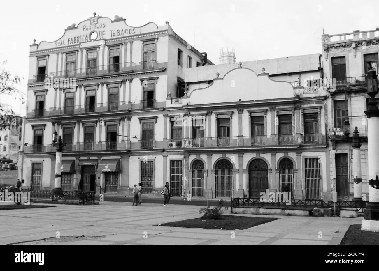 Havanna: The Partagas Tobacco Building in Havanna Stock Photo