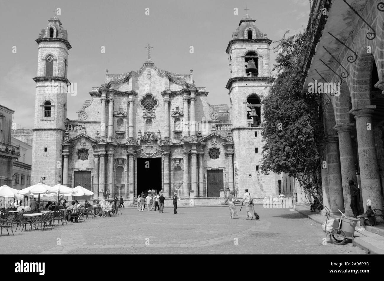 Havanna: One of the oldest church in Cuba at Plaza de la Catedral, Kathedrale San Cristóbal Stock Photo