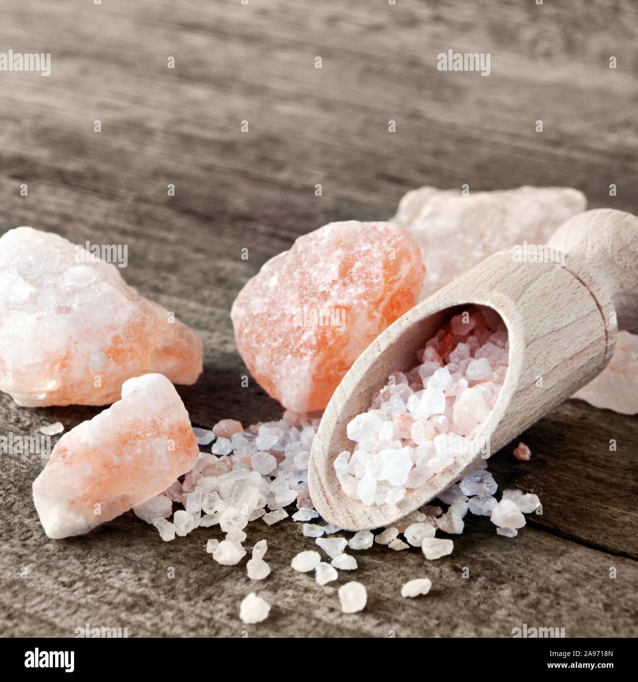 Himalaya salt crystal hi-res stock photography and images - Alamy