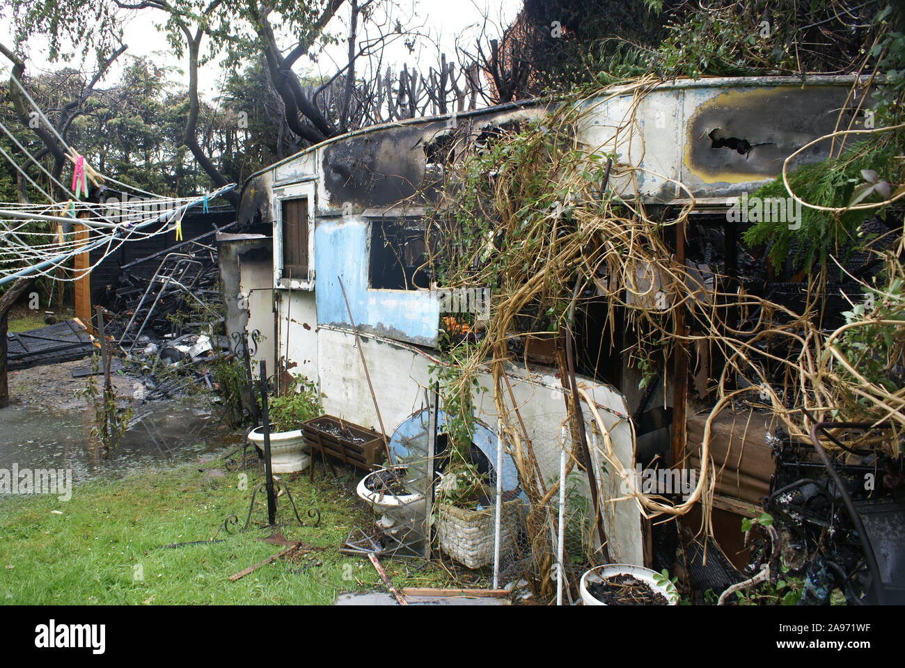 property fire, danger zone, Australian bushfire Stock Photo Alamy