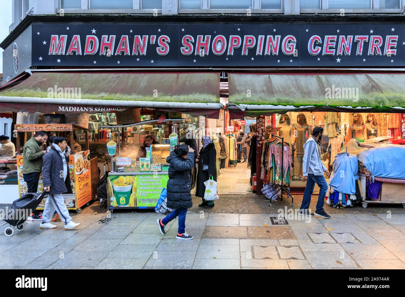 Southall broadway london asian shop hires stock photography and images