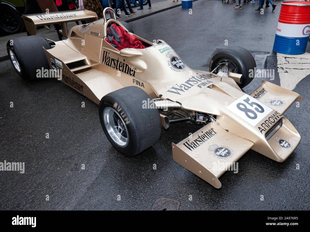 Shadow dn9 hi-res stock photography and images - Alamy