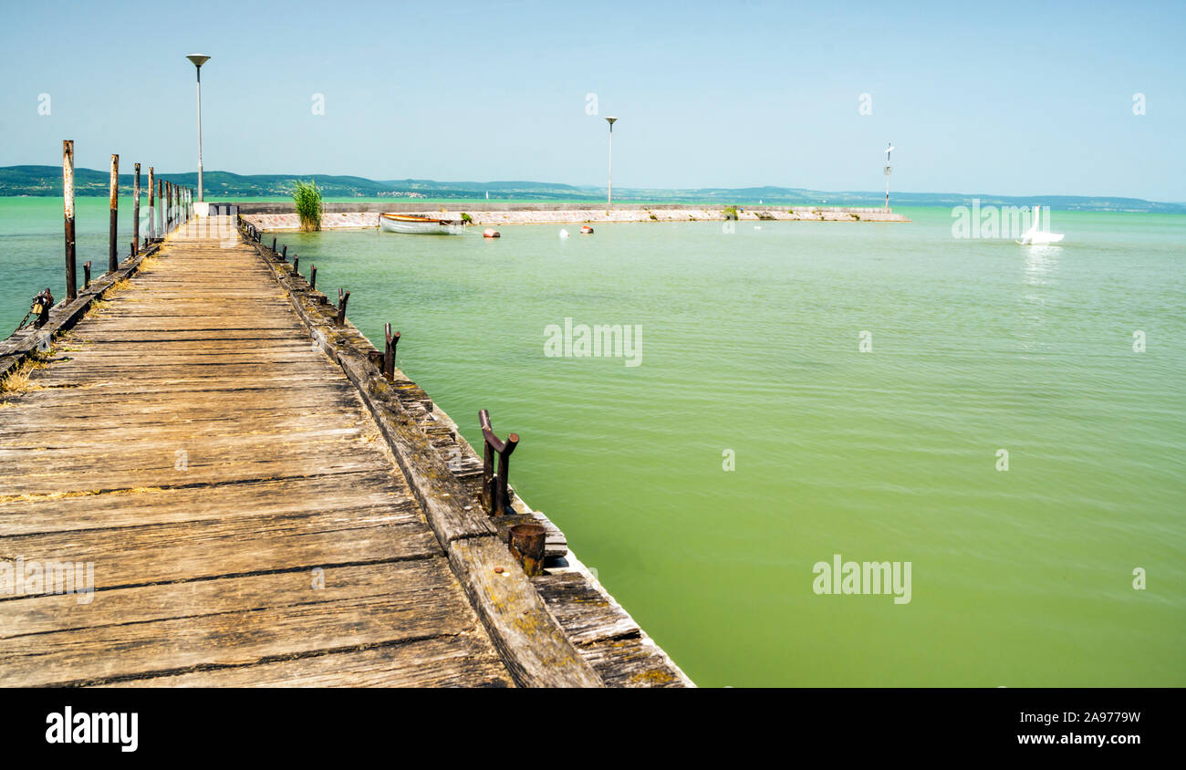 Silhouette of a fishing pier hi-res stock photography and images - Page 10  - Alamy