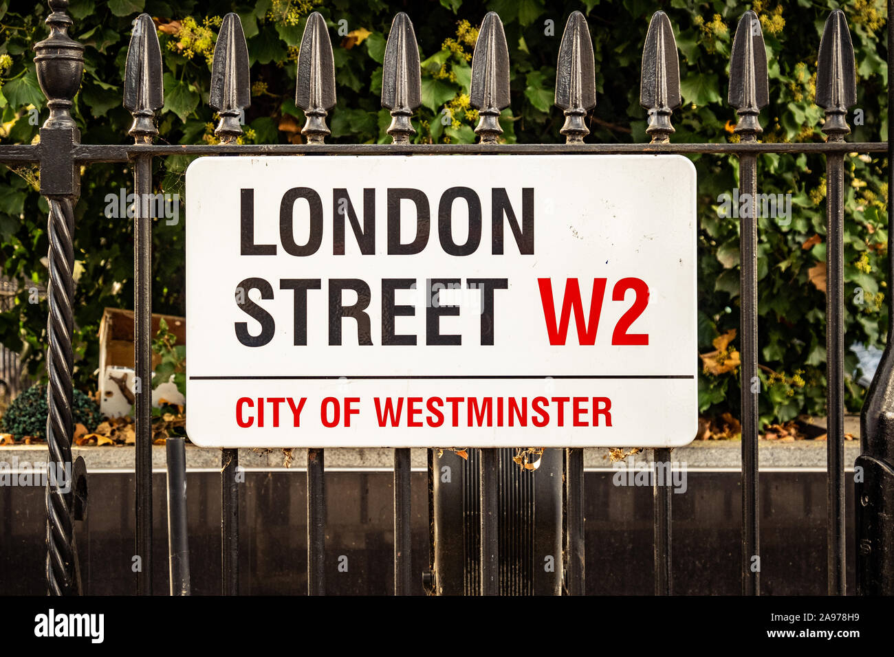 'London Street' street sign in Paddington area of London's West End. Stock Photo