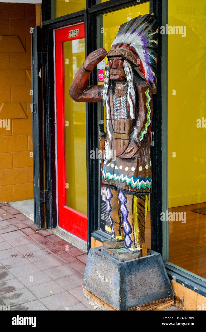Cigar store indian hires stock photography and images Alamy