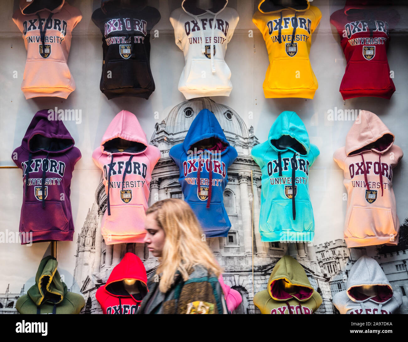 Oxford Sweatshirts, In Tourist Shop, Window, Oxford Souvenirs, St Michael's  st, Oxford, Oxfordshire, England, UK, GB Stock Photo - Alamy