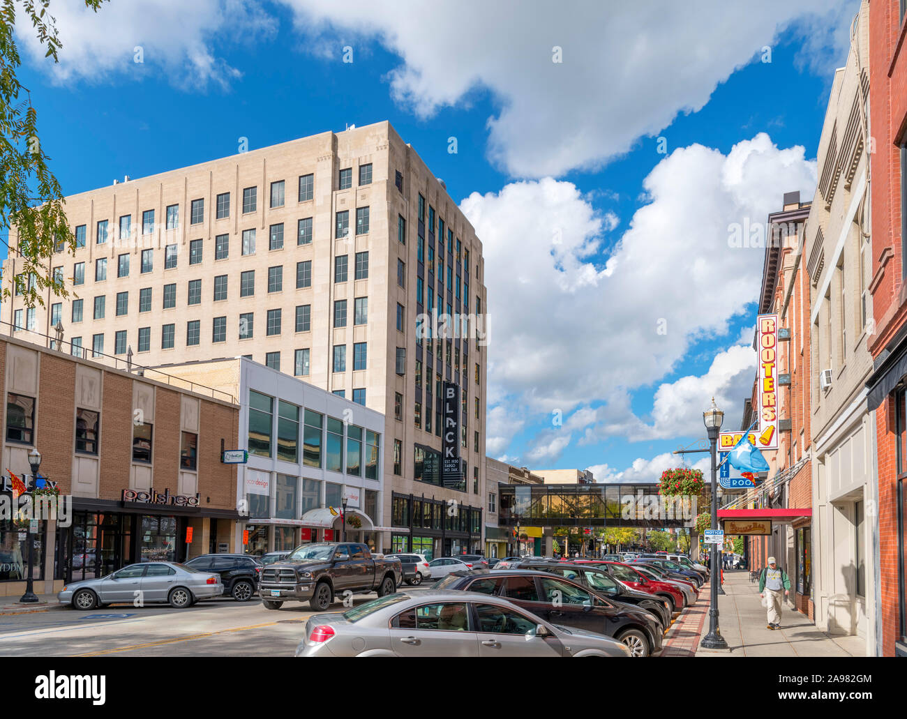 N Broadway Avenue in downtown looking towards the historic Black Building, Fargo, North Dakota, USA Stock Photo