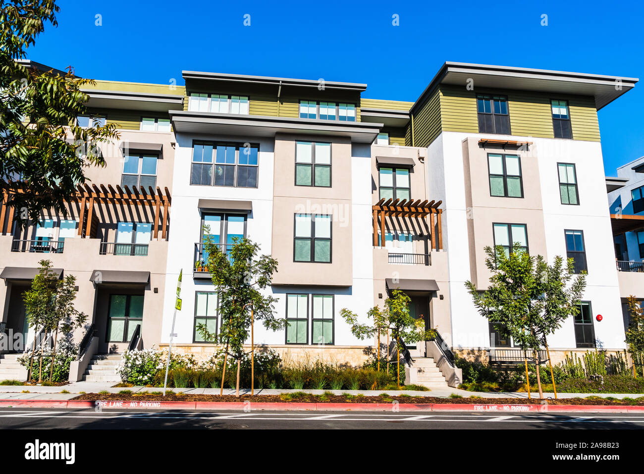 Exterior view of multifamily residential building; Mountain View, San Francisco bay area, California Stock Photo