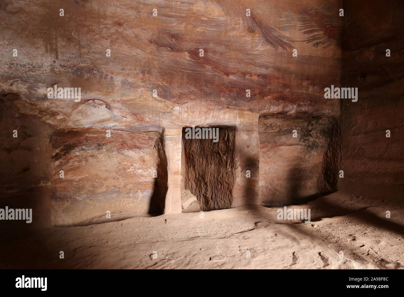 Urn Tomb (Qabr Al Jarrah), Royal Tombs, Treasury Viewpoint Trail, Petra, Wadi Musa, Ma'an Governorate, Jordan, Middle East Stock Photo
