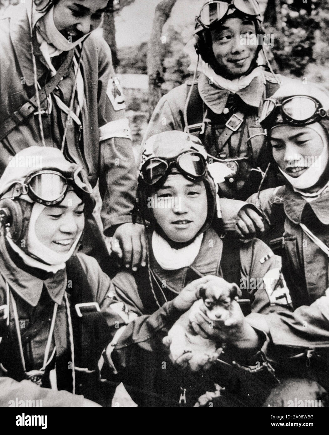 Members of 72nd Shinbu Squadron. Three of the five are 17 years old and the other two are 18 and 19 years old. The photo was taken the day before their mission. Left to right: front row Tsutomu Hayakawa, Yukio Araki, Takamasa Senda back row Kaname Takahashi, Mitsuyoshi Takahashi. Each of these young men were corporals. At 17, Yukio Araki is the youngest known Kamikaze pilot to die in the war. May 26, 1945 Stock Photo