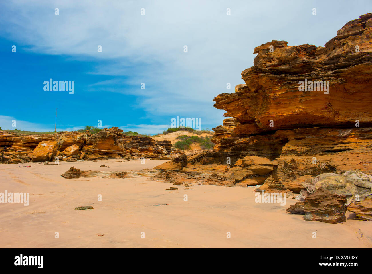 Dinosaur footprints australia hires stock photography and images Alamy