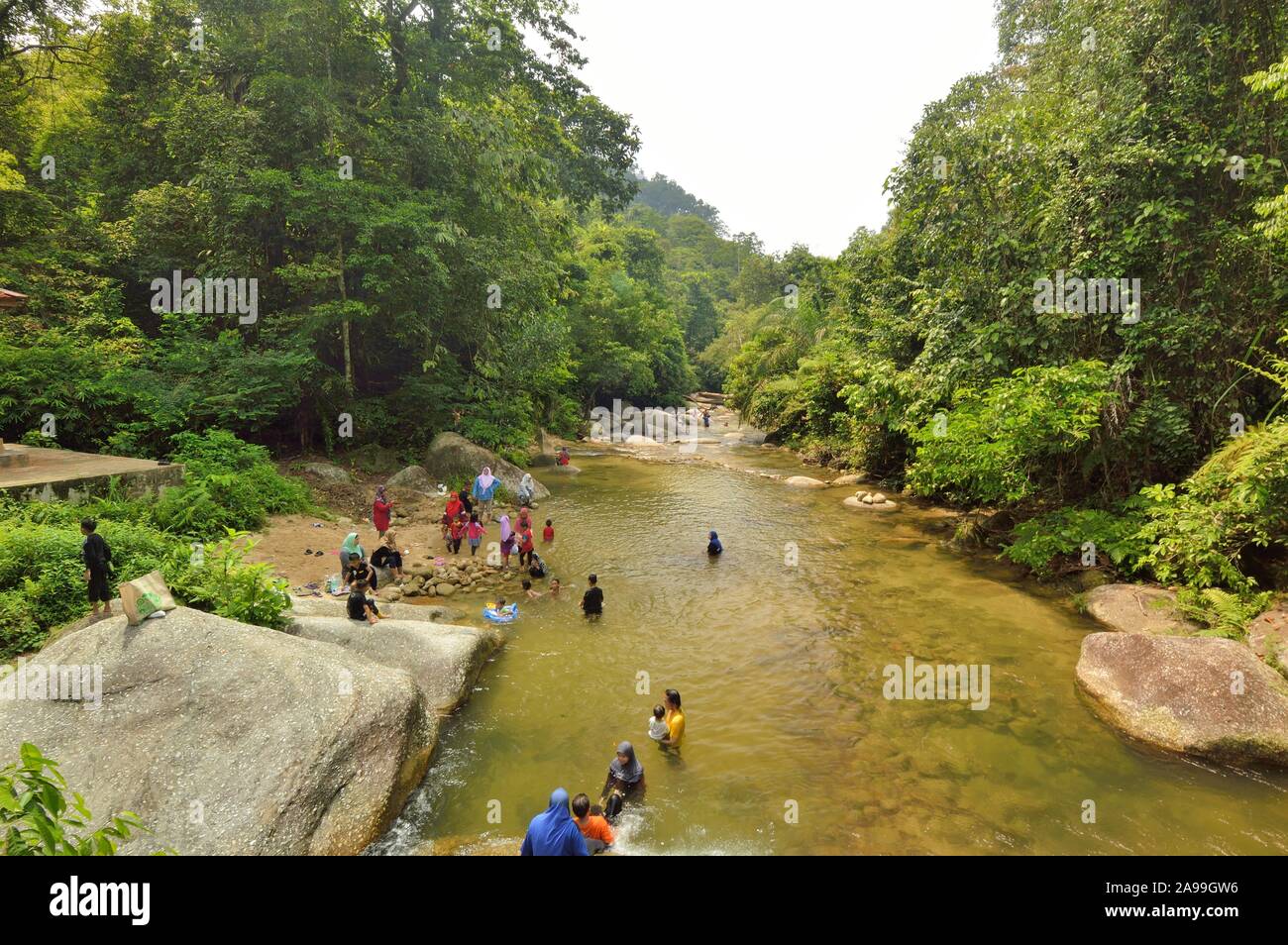 Burmese Pool High Resolution Stock Photography And Images Alamy