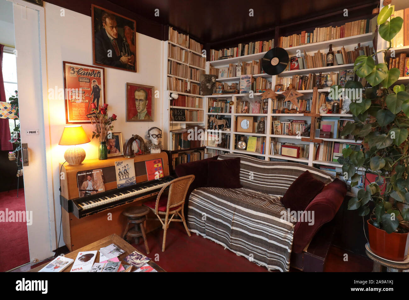 BORIS VIAN' S APARTMENT IN PARIS Stock Photo - Alamy