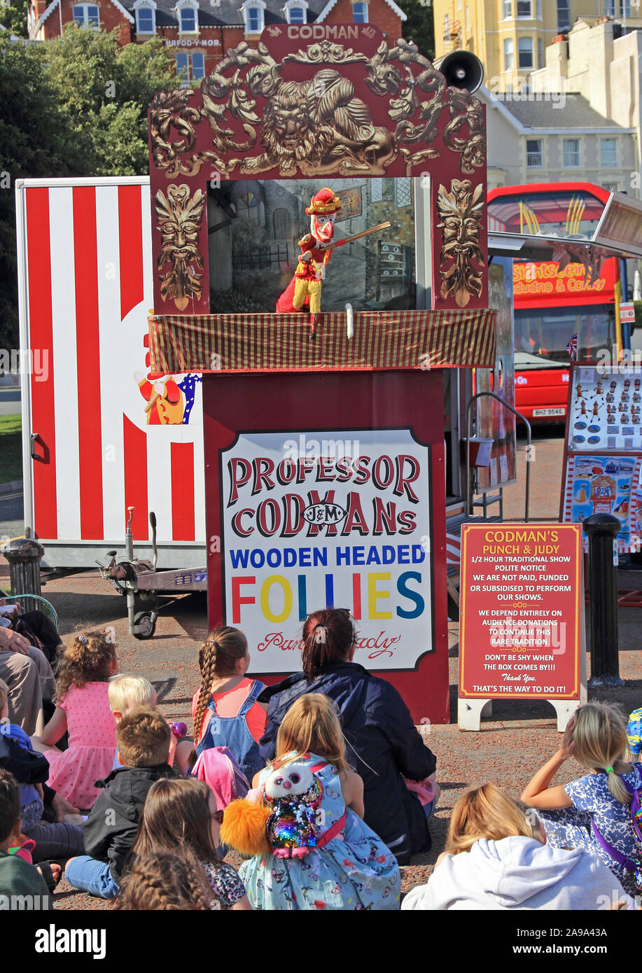 Traditional Punch & Judy show, Llandudno Stock Photo Alamy
