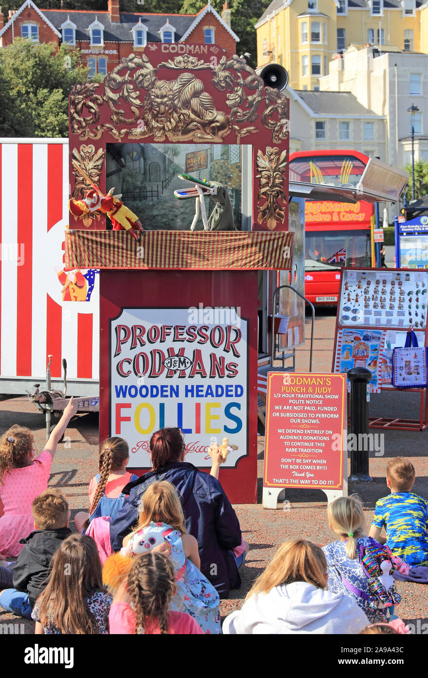 Traditional Punch & Judy show, Llandudno Stock Photo Alamy