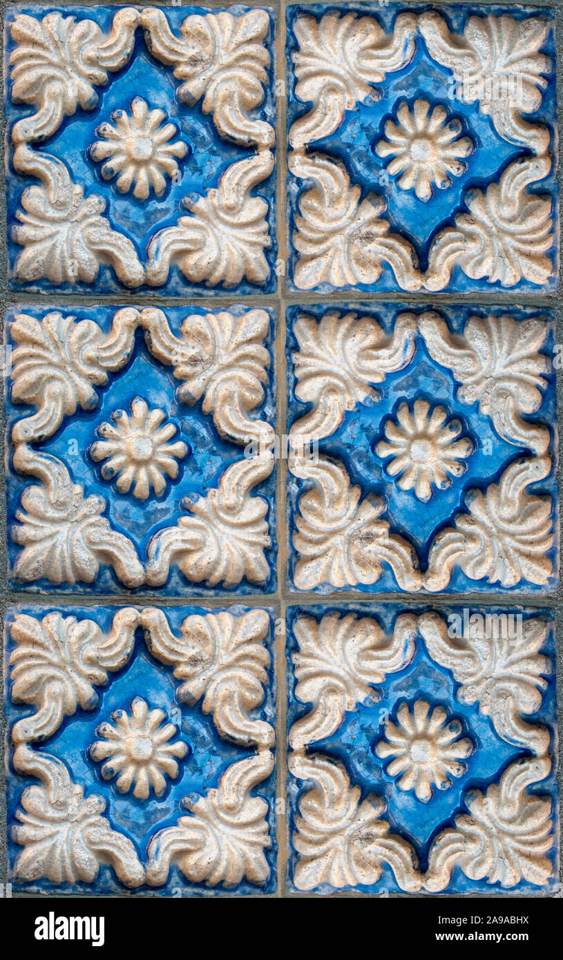 Traditional portuguese tiles hires stock photography and images Alamy