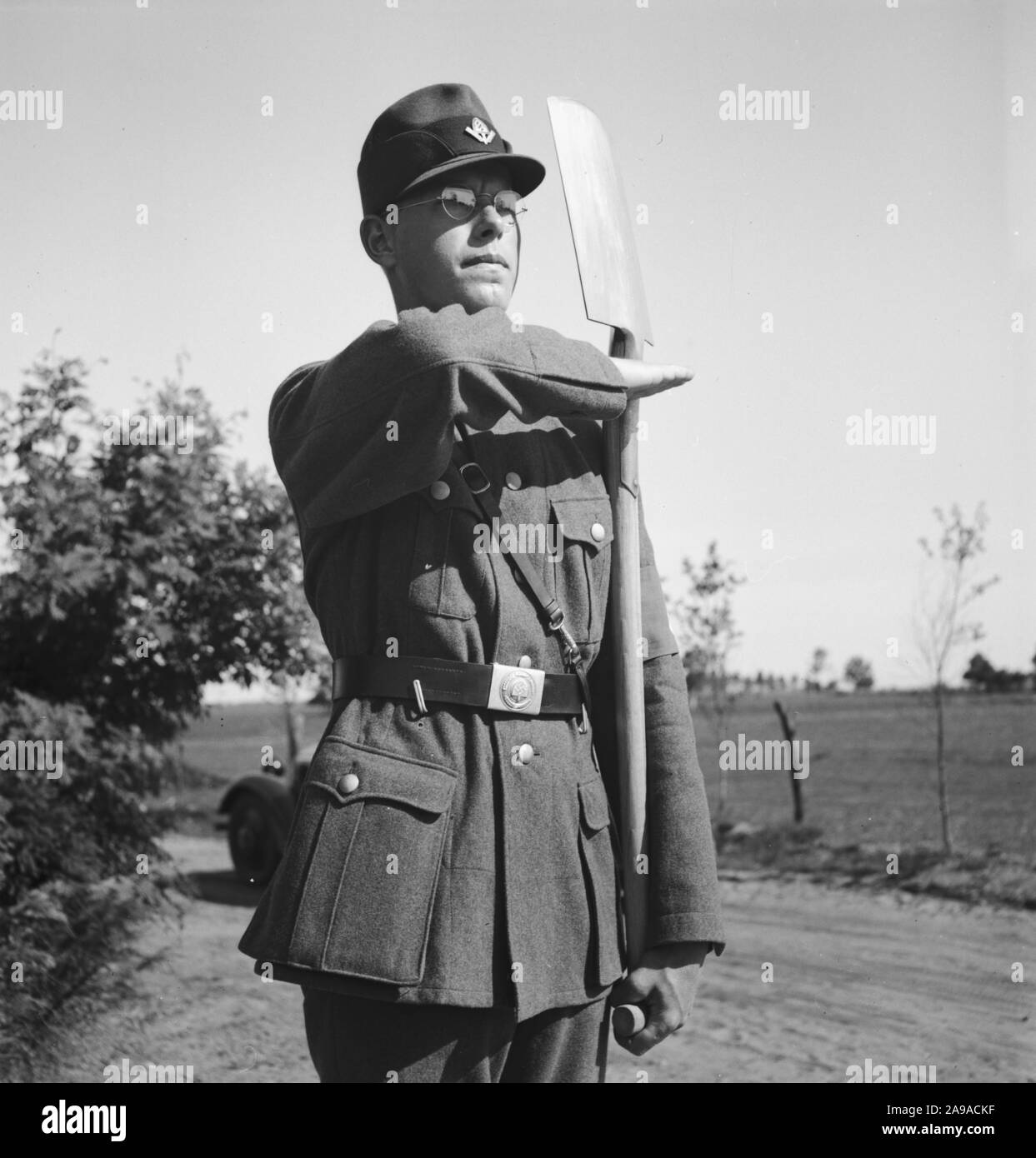 Workers of the Reichsarbeitsdienst in action, Germany 1930s. Stock Photo