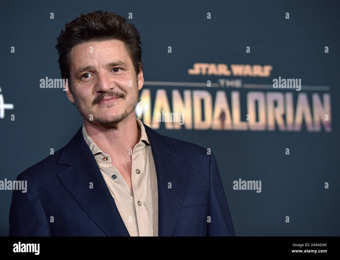 Los Angeles United States 13th Nov 2019 Pedro Pascal Arrives For