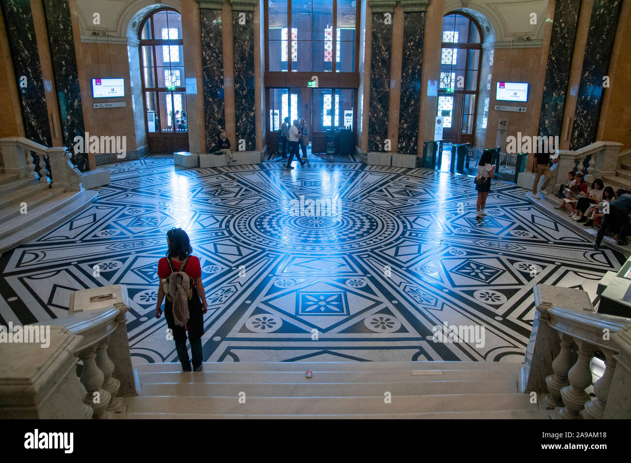 Natural history museum vienna interior hi-res stock photography and ...