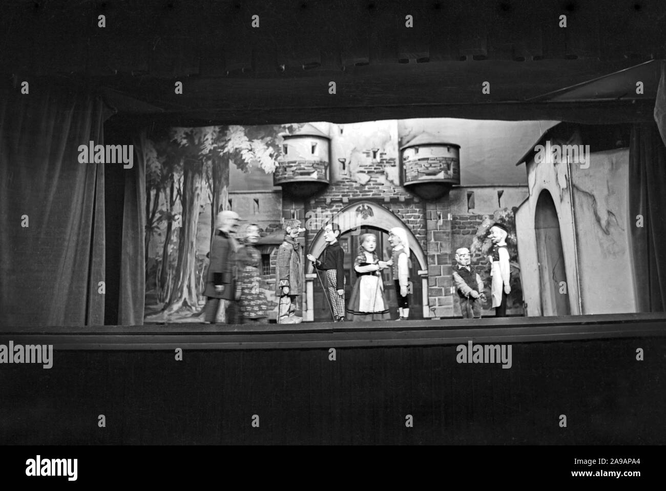 A scene from a play of the Cologne Puppet Theatre, Germany 1930s Stock