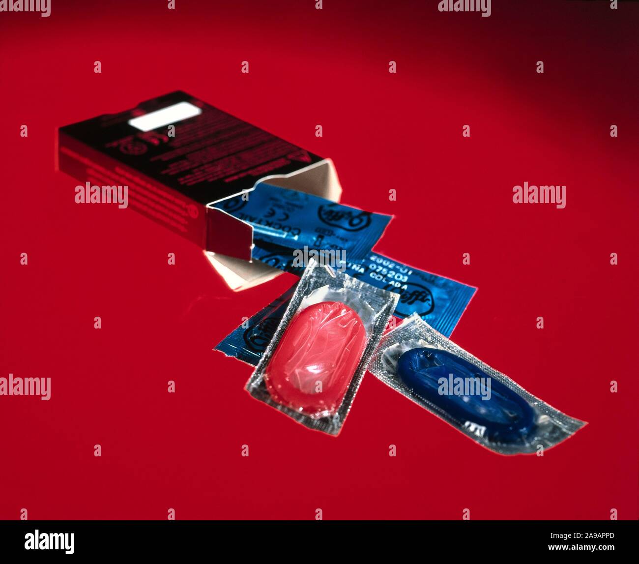 Retro packets hi-res stock photography and images - Alamy